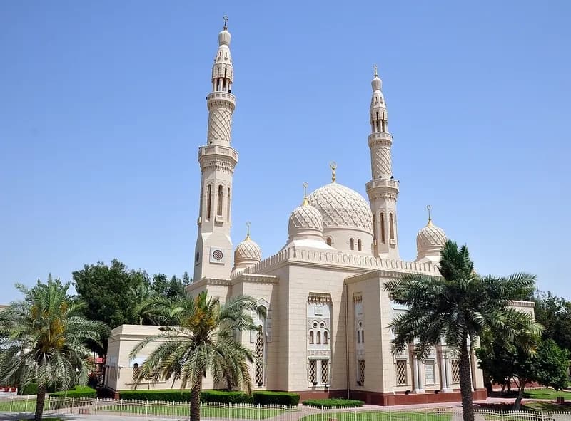 Healthcare & Mosques at Jumeirah Golf Estates by Wasl
