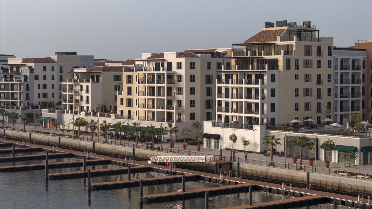 La Rive at Port de La Mer