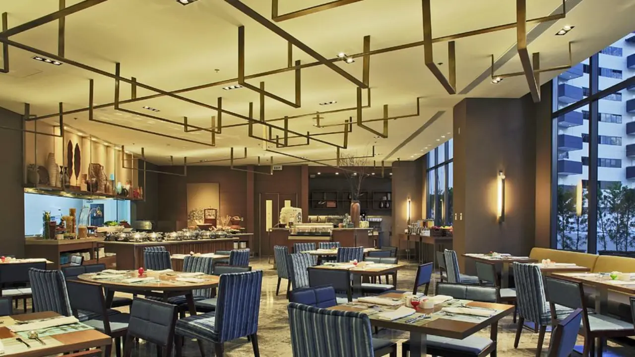 Hotels at Mina Rashid